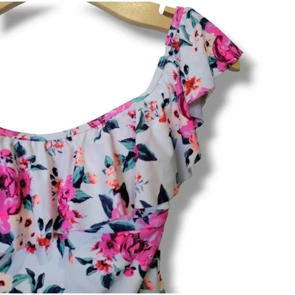 Arizona Jean Co women's off the shoulder Ruffle floral Swimsuit  - small - Picture 4 of 9